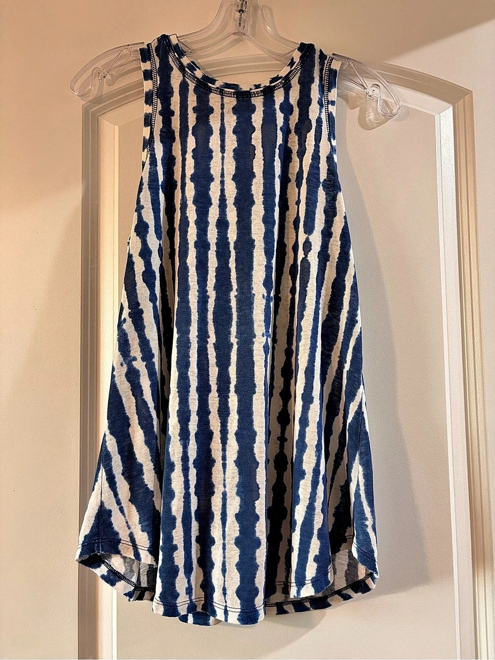 Athleta Breeze Tank Striped Blue & White Small